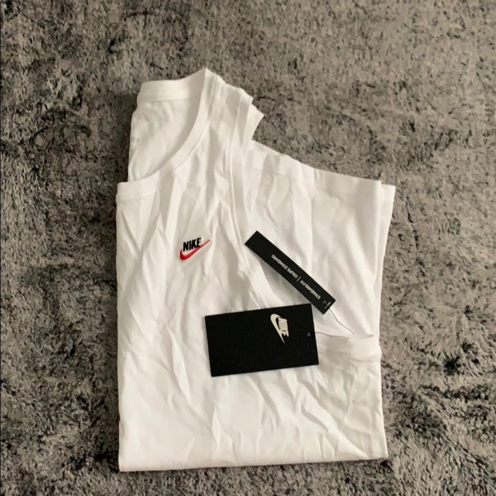Nike Tank - Picture 3 of 4